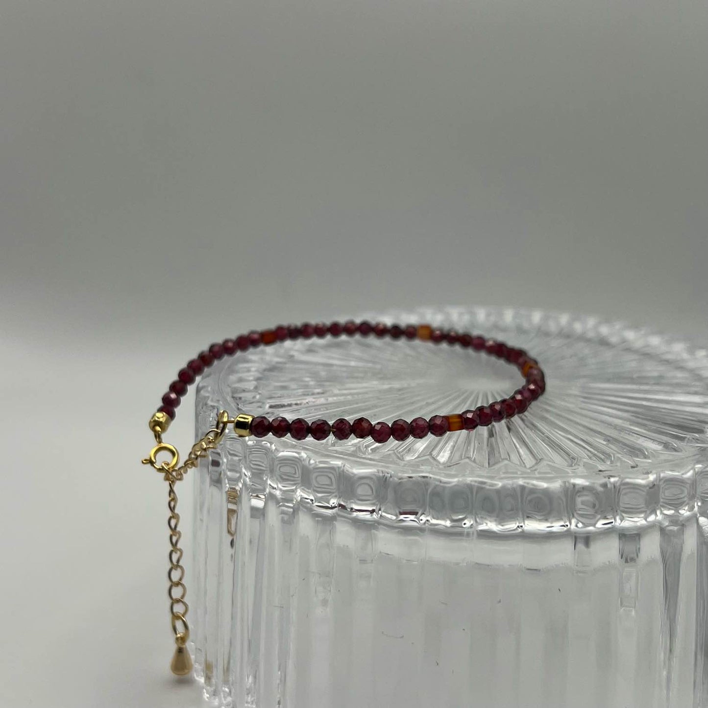 Facettierte Granat & Carneol