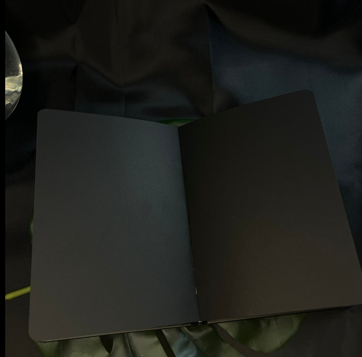 Black Grimoire (Hexenbuch)- Mars