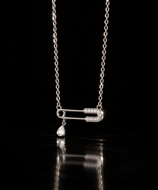 Eira Necklace