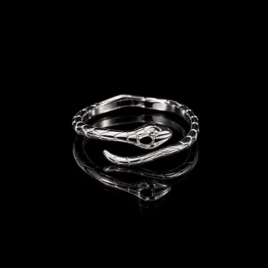 Virelia Snake Ring