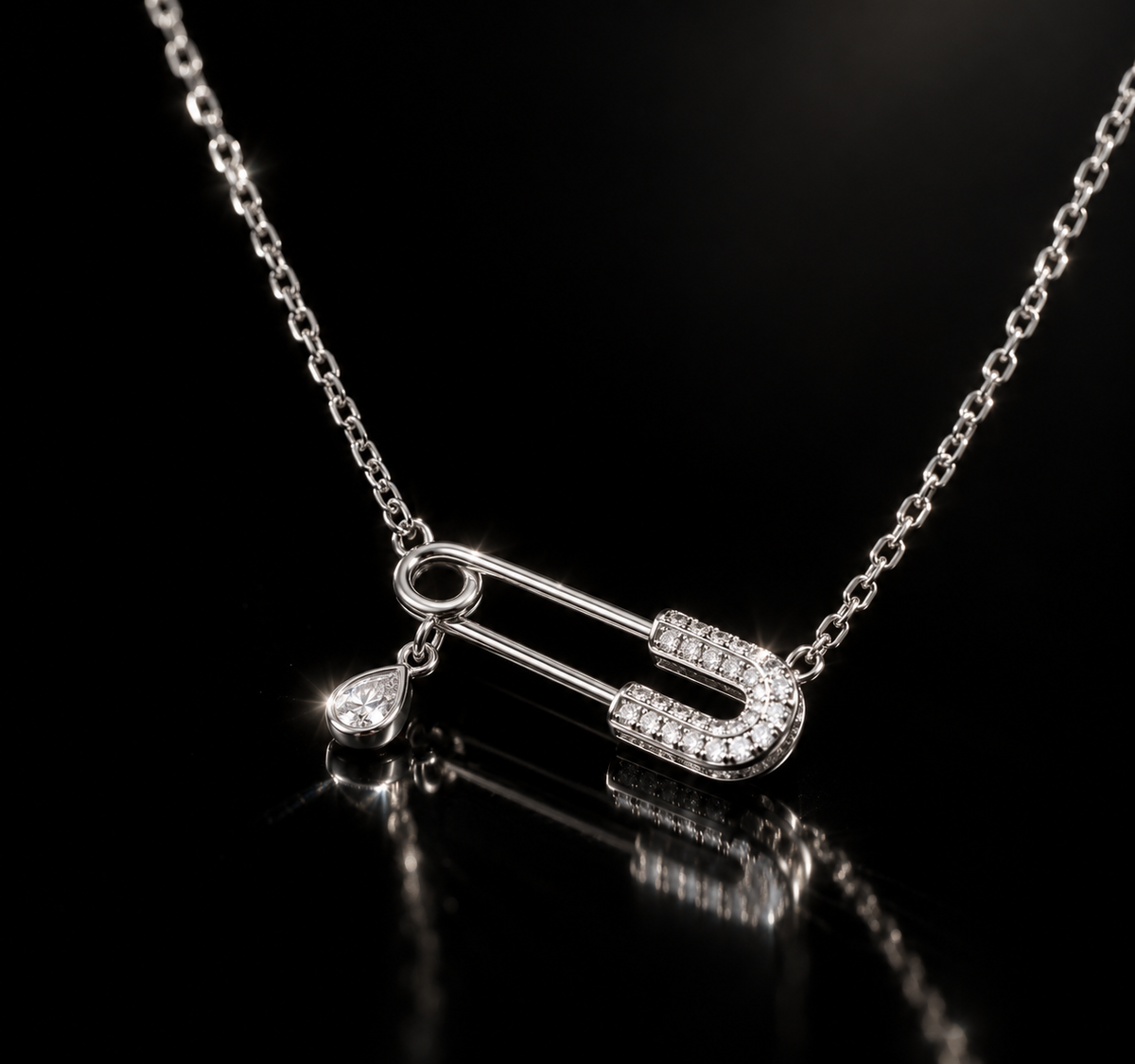 Eira Necklace