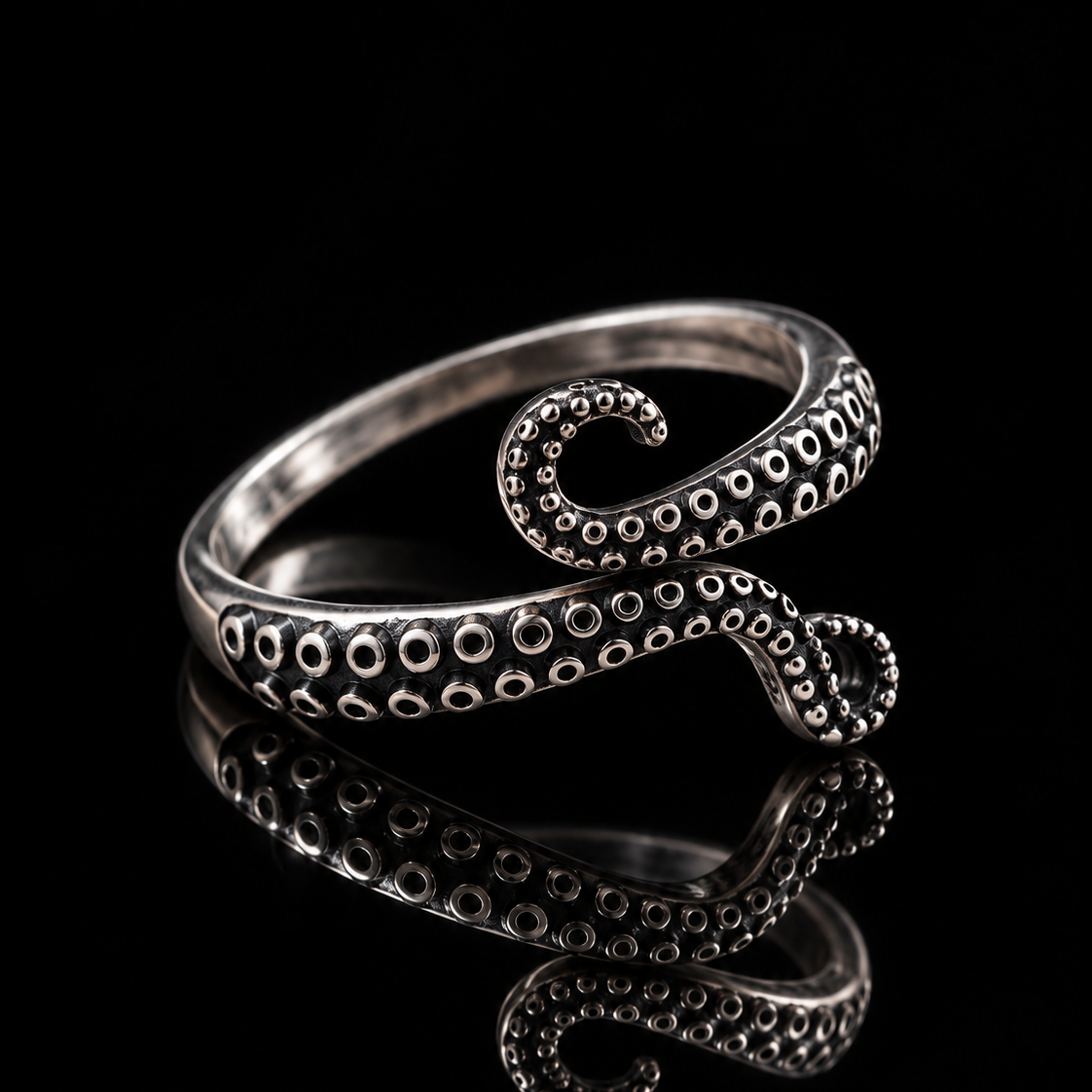 Abyssus Ring